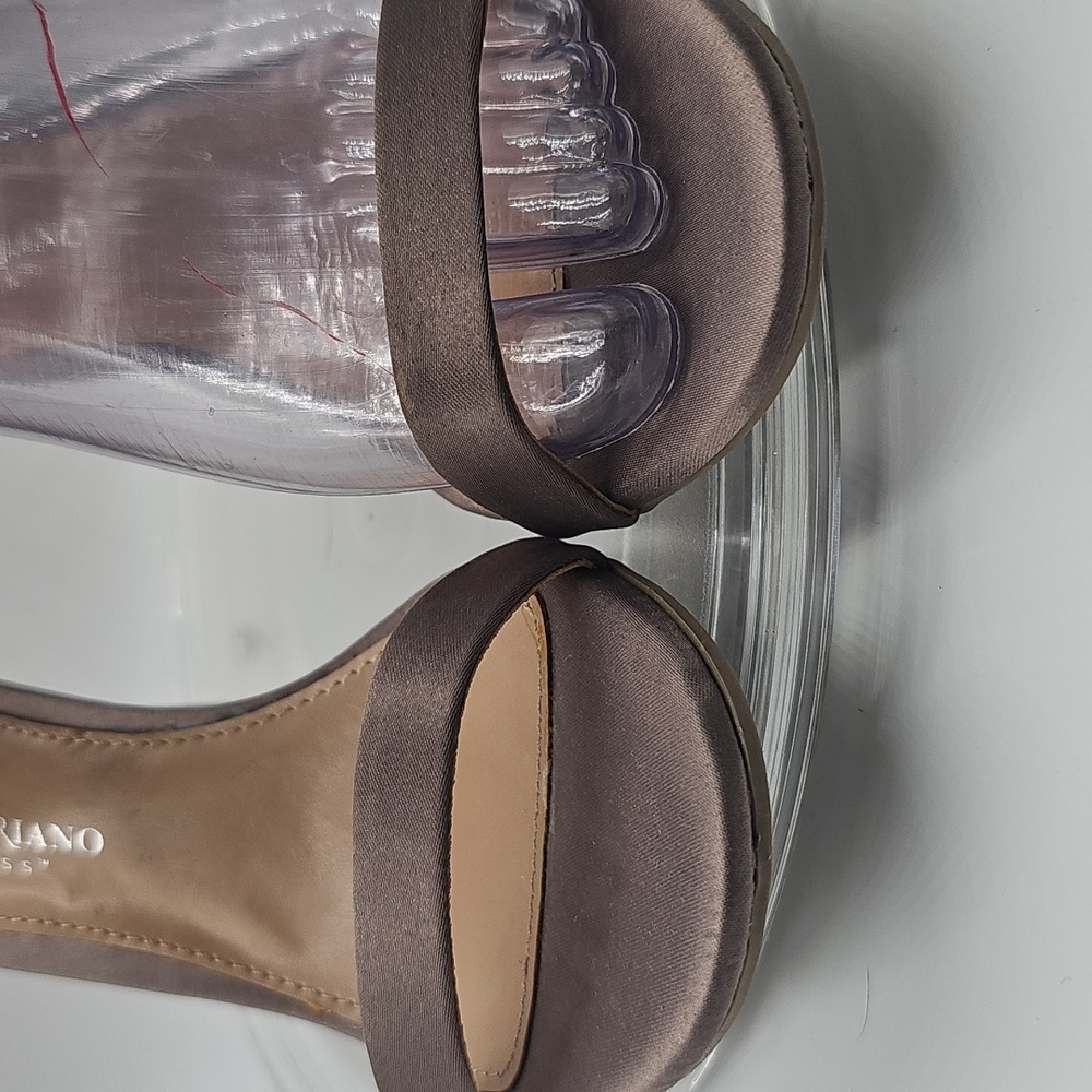 I Christian Siriano Rhinestone Knot Heels Nude Tan Stunning N w/o Tag Never Worn - Picture 9 of 13